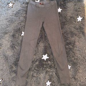 Stretchy grey comfortable leggings